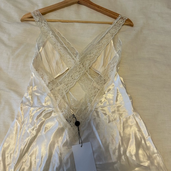 Rumored Crossroads Maxi Dress - Picture 4 of 6